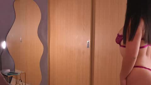 Snapshot of sophie_belton chatting on February 2026 03:56:02 PM sofia online show from February 2026 03:56:02 PM