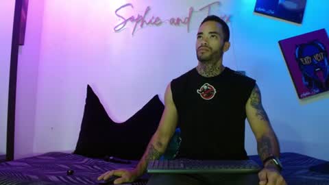 SOPHIE - FOXX online show from July 2026 12:01:02 PM