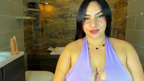 Snapshot of sophie_grays chatting on September 2025 08:09:01 PM S O P H I E online show from September 2025 08:09:01 PM