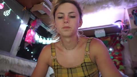 Snapshot of sophie_lovely chatting on February 2025 05:13:02 AM derpy derpington online show from February 2025 05:13:02 AM