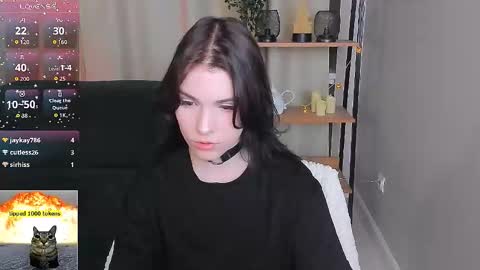 sophie_nomenal_ online show from September 2025 09:27:02 PM