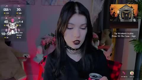 sophie_nomenal_ online show from October 2025 08:53:02 PM