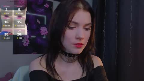 sophie_nomenal_ online show from November 2025 02:17:01 PM
