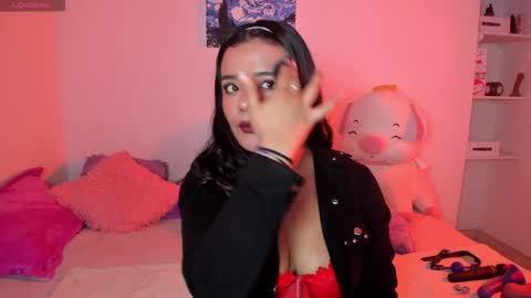 Sofia online show from September 2025 02:55:02 AM