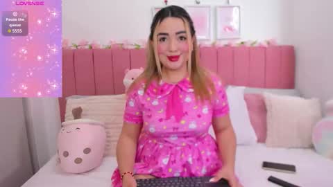 Snapshot of sophiee_rosee chatting on January 2026 05:07:01 PM sophiee rosee online show from January 2026 05:07:01 PM