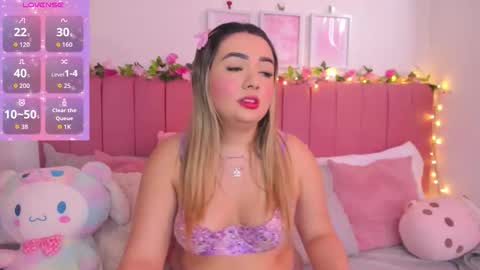 Snapshot of sophiee_rosee chatting on February 2026 06:05:01 PM sophiee rosee online show from February 2026 06:05:01 PM