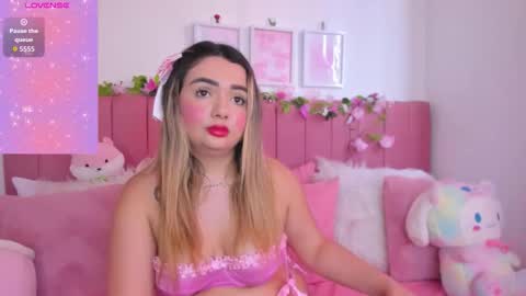 Snapshot of sophiee_rosee chatting on March 2026 06:01:02 PM sophiee rosee online show from March 2026 06:01:02 PM