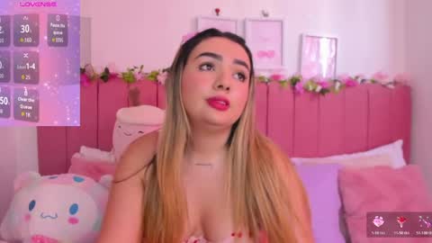 Snapshot of sophiee_rosee chatting on April 2026 05:42:02 PM sophiee rosee online show from April 2026 05:42:02 PM