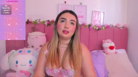 Snapshot of sophiee_rosee chatting on April 2026 07:07:02 PM sophiee rosee online show from April 2026 07:07:02 PM