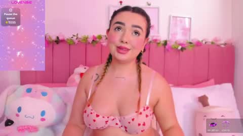 Snapshot of sophiee_rosee chatting on April 2026 08:57:02 PM sophiee rosee online show from April 2026 08:57:02 PM