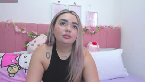 Snapshot of sophiee_rosee chatting on May 2026 10:16:01 PM sophiee rosee online show from May 2026 10:16:01 PM
