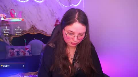 sophieedreams online show from December 2025 02:46:02 PM