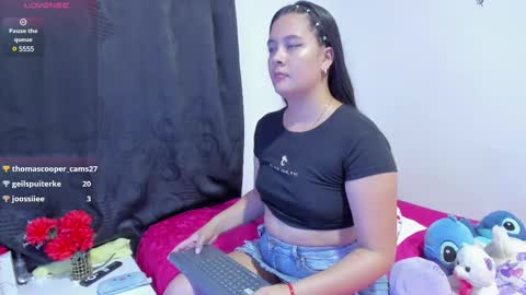Snapshot of sophieewoods chatting on February 2025 11:46:02 PM Sophie Woods  online show from February 2025 11:46:02 PM