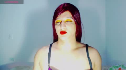 Snapshot of sophiehillsxo chatting on July 2026 05:13:01 AM sophiehillsxo online show from July 2026 05:13:01 AM