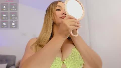 SAMANTHA online show from November 2025 01:12:02 PM