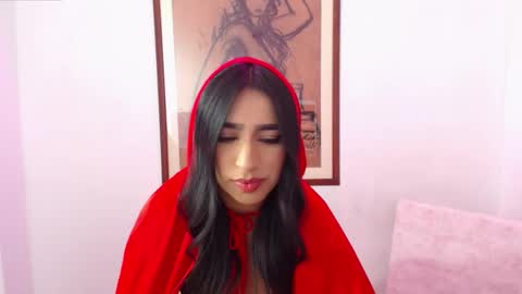 Sophie  online show from November 2025 06:16:02 AM