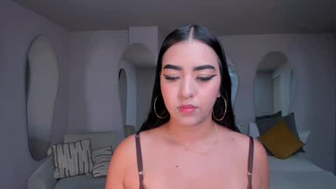 Sophie online show from January 2026 07:23:01 PM