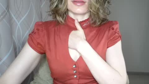 Sophiemisss online show from May 2026 05:49:01 AM