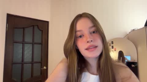 Snapshot of sophiephoria chatting on October 2025 04:36:02 PM Sophie Next stream 3 online show from October 2025 04:36:02 PM