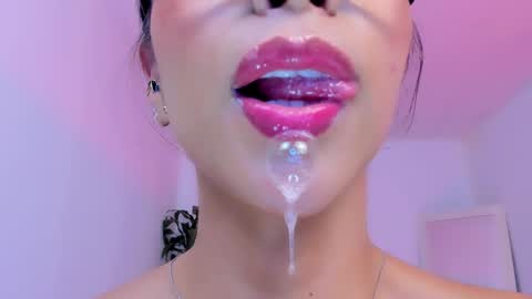 sophierooy online show from April 2026 08:10:01 PM