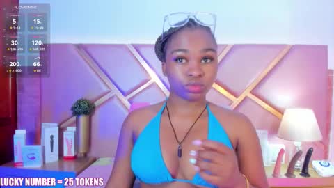 Sophie online show from March 2026 12:44:01 PM