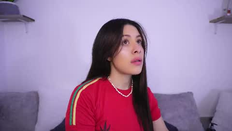 Sophiie online show from November 2025 12:16:02 PM