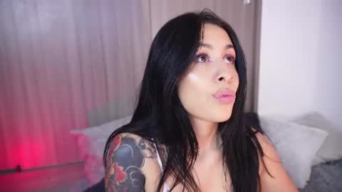 Snapshot of sophiiecums chatting on August 2026 05:22:01 AM Sophiie online show from August 2026 05:22:01 AM