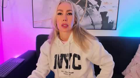 Sophi online show from March 2026 11:06:01 AM