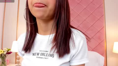 Sophie online show from March 2025 12:28:01 PM