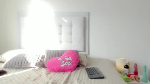 Sofia  online show from October 2025 09:24:02 PM