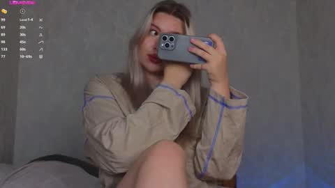 soulmeinme online show from October 2025 08:18:01 PM