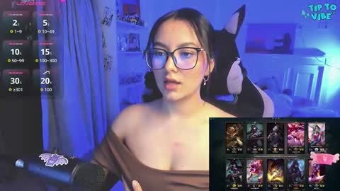 Lili online show from November 2025 12:53:02 AM