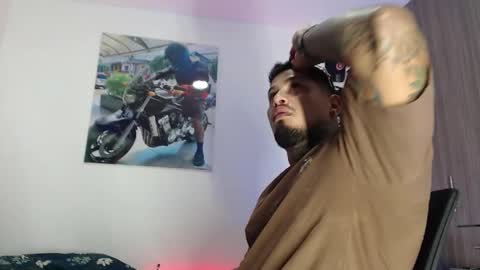 Snapshot of soy_apolo chatting on September 2025 04:32:02 PM soy_apolo online show from September 2025 04:32:02 PM