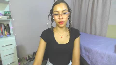 Snapshot of soy_miauhg chatting on June 2026 05:30:01 AM Miauhg online show from June 2026 05:30:01 AM
