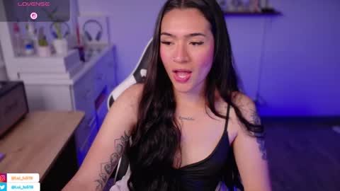 Luisa    online show from November 2025 05:34:02 PM