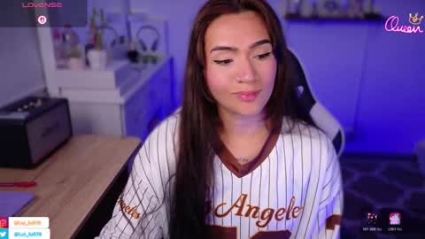 Luisa    online show from February 2026 09:40:01 PM