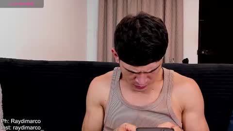 Snapshot of soyraydimarco_ chatting on October 2025 03:29:02 AM RayDimarco  independent model online show from October 2025 03:29:02 AM