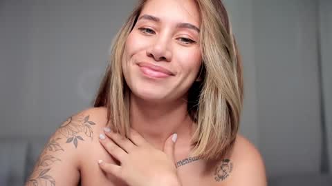 Snapshot of soytulu_ chatting on December 2024 01:25:01 AM brisa  s online show from December 2024 01:25:01 AM