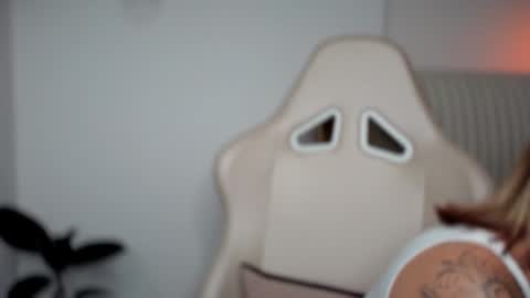 Snapshot of soytulu_ chatting on December 2024 10:23:01 PM brisa  s online show from December 2024 10:23:01 PM