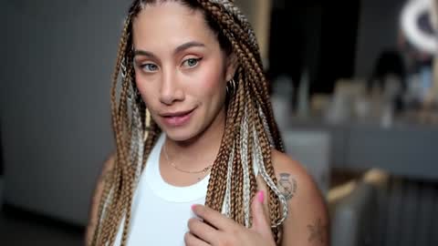 Snapshot of soytulu_ chatting on January 2025 02:50:02 AM brisa  s online show from January 2025 02:50:02 AM