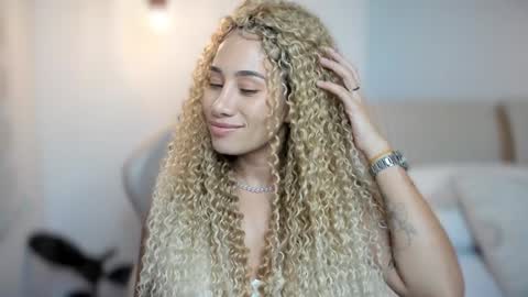 Snapshot of soytulu_ chatting on February 2025 02:15:01 AM brisa  s online show from February 2025 02:15:01 AM