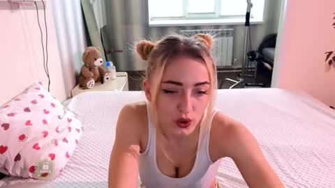 Snapshot of space_danger chatting on February 2026 06:20:01 AM space danger online show from February 2026 06:20:01 AM