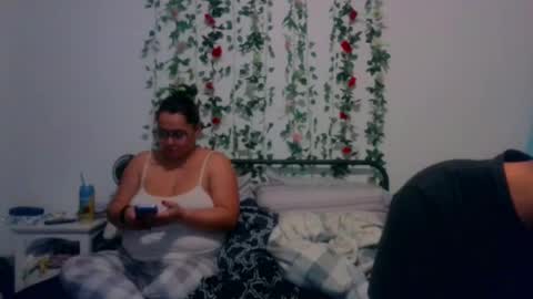 Snapshot of spanishcouple4255 chatting on October 2025 04:45:01 AM spanishcouple4255 online show from October 2025 04:45:01 AM