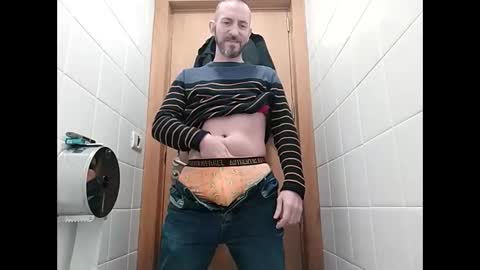 Manu  online show from February 2025 05:57:02 AM