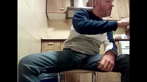 Manu  online show from September 2025 04:35:02 AM