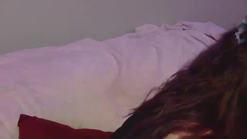 Snapshot of sparklelove69 chatting on May 2026 04:21:01 AM Scottietee online show from May 2026 04:21:01 AM