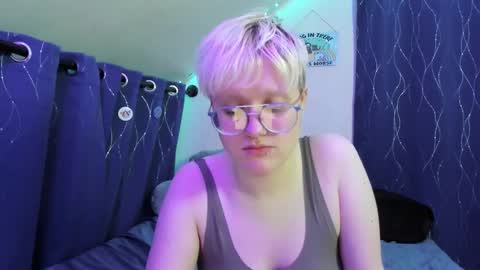 Atticus Pendragon online show from November 2025 04:45:02 AM