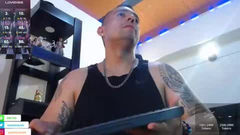 Snapshot of spartacus_cam chatting on December 2024 05:39:02 AM     online show from December 2024 05:39:02 AM