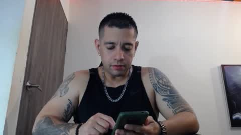 Snapshot of spartacus_cam chatting on February 2025 05:25:01 AM     online show from February 2025 05:25:01 AM