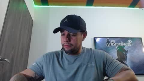 Snapshot of spartacus_cam chatting on September 2025 05:34:02 AM     online show from September 2025 05:34:02 AM